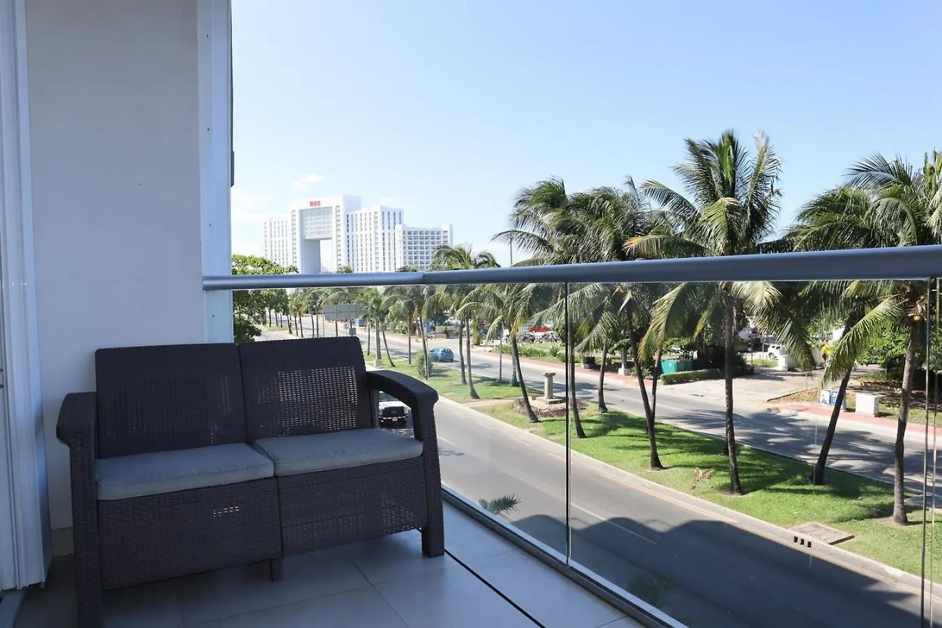 Apartment Apt With Boulevard View & Roof Top Cancun