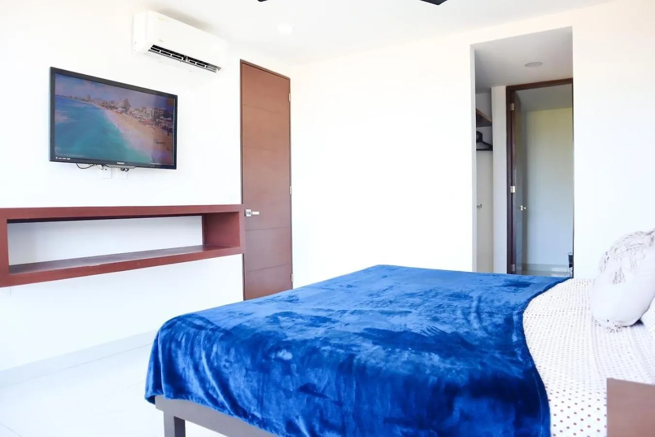 Apt With Boulevard View & Roof Top Cancun Mexico